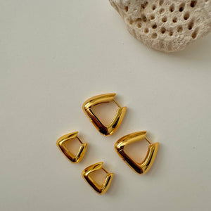 Small Pyramid Hoops